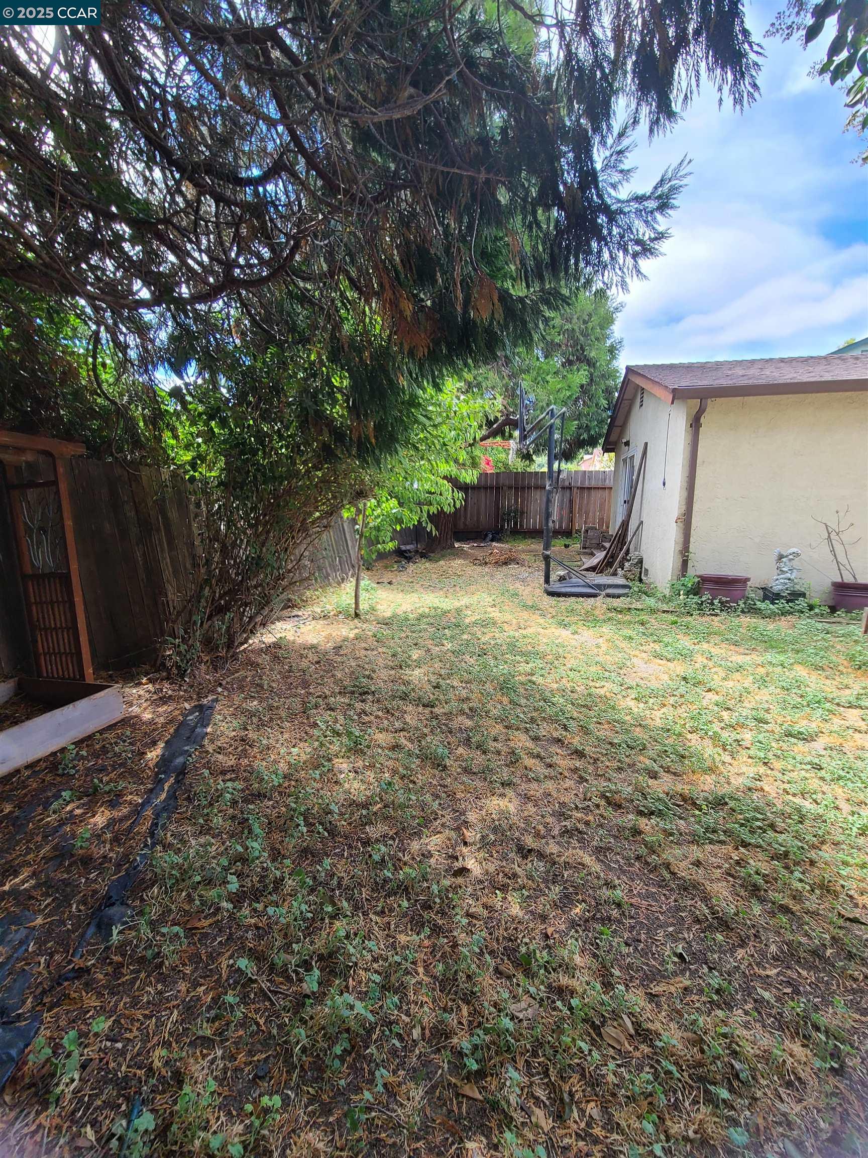 1989 Shea Dr