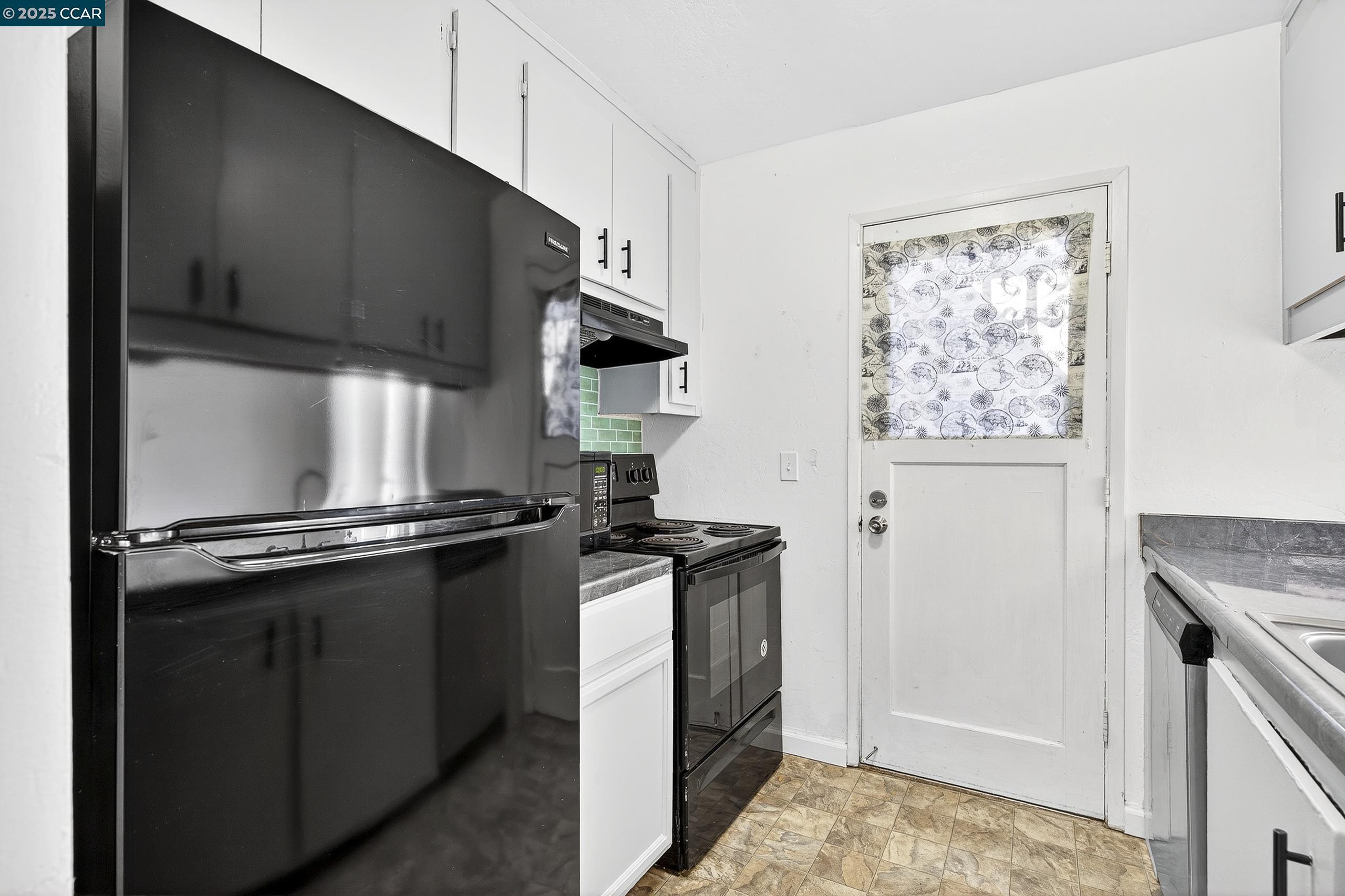 101 Villa Cir