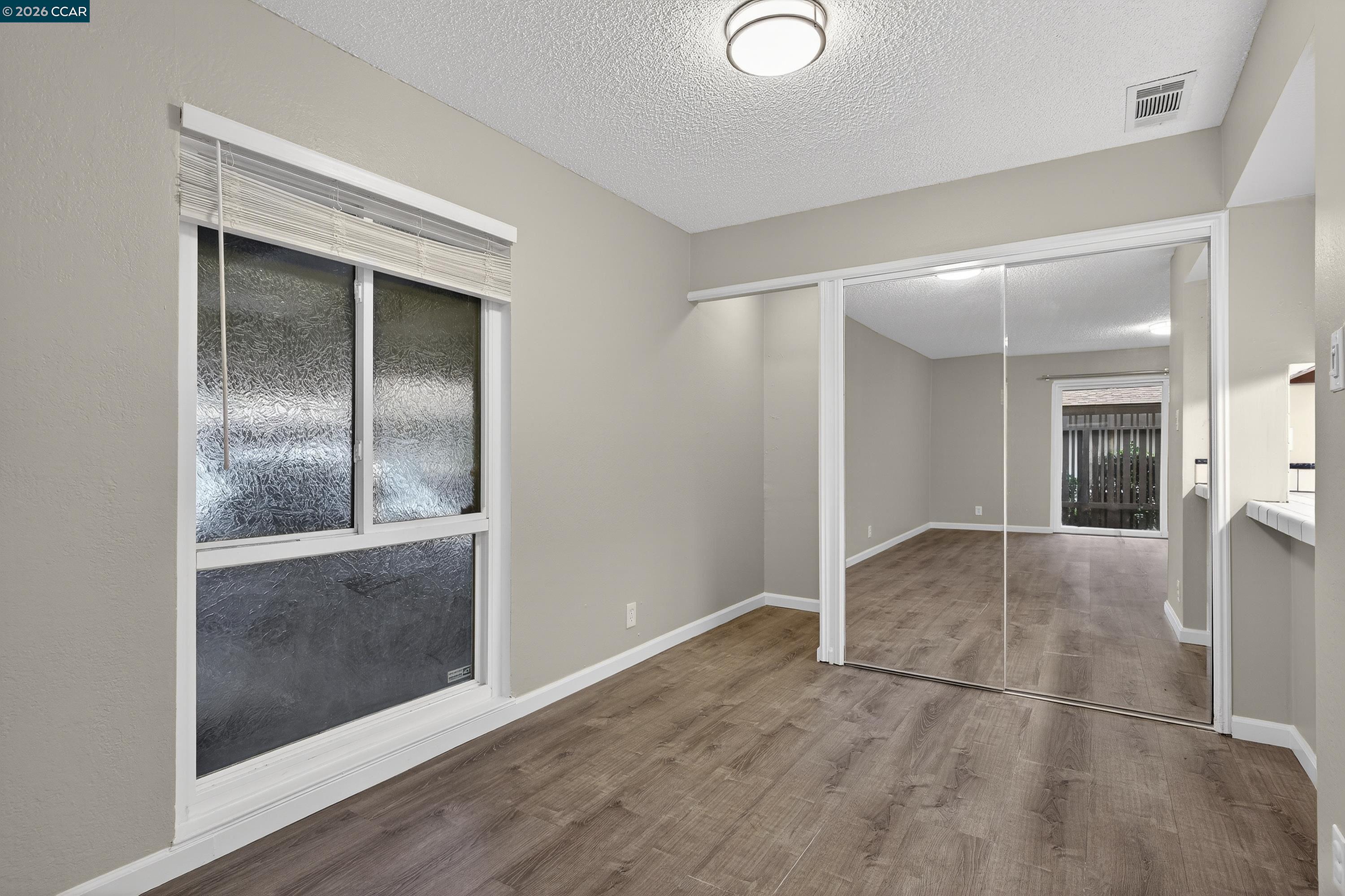 5492 Roundtree Dr # A