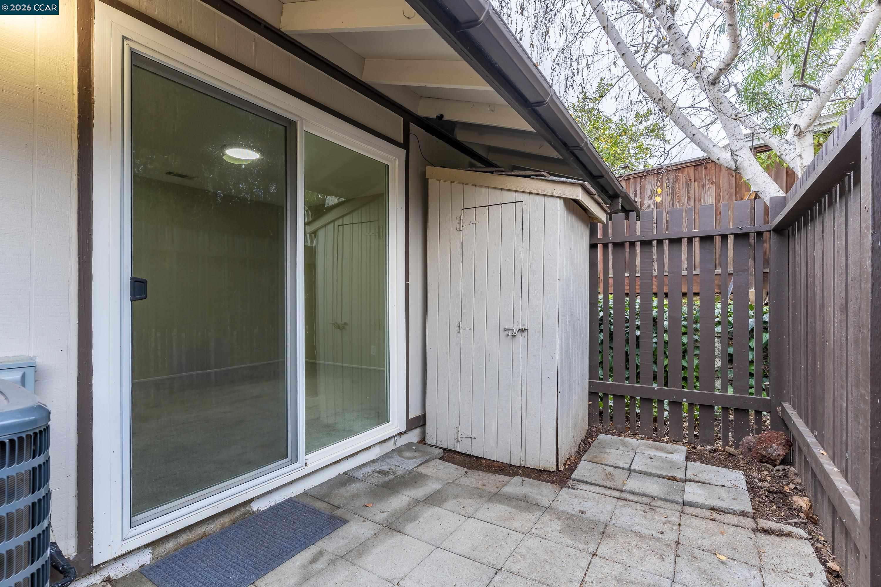 5492 Roundtree Dr # A