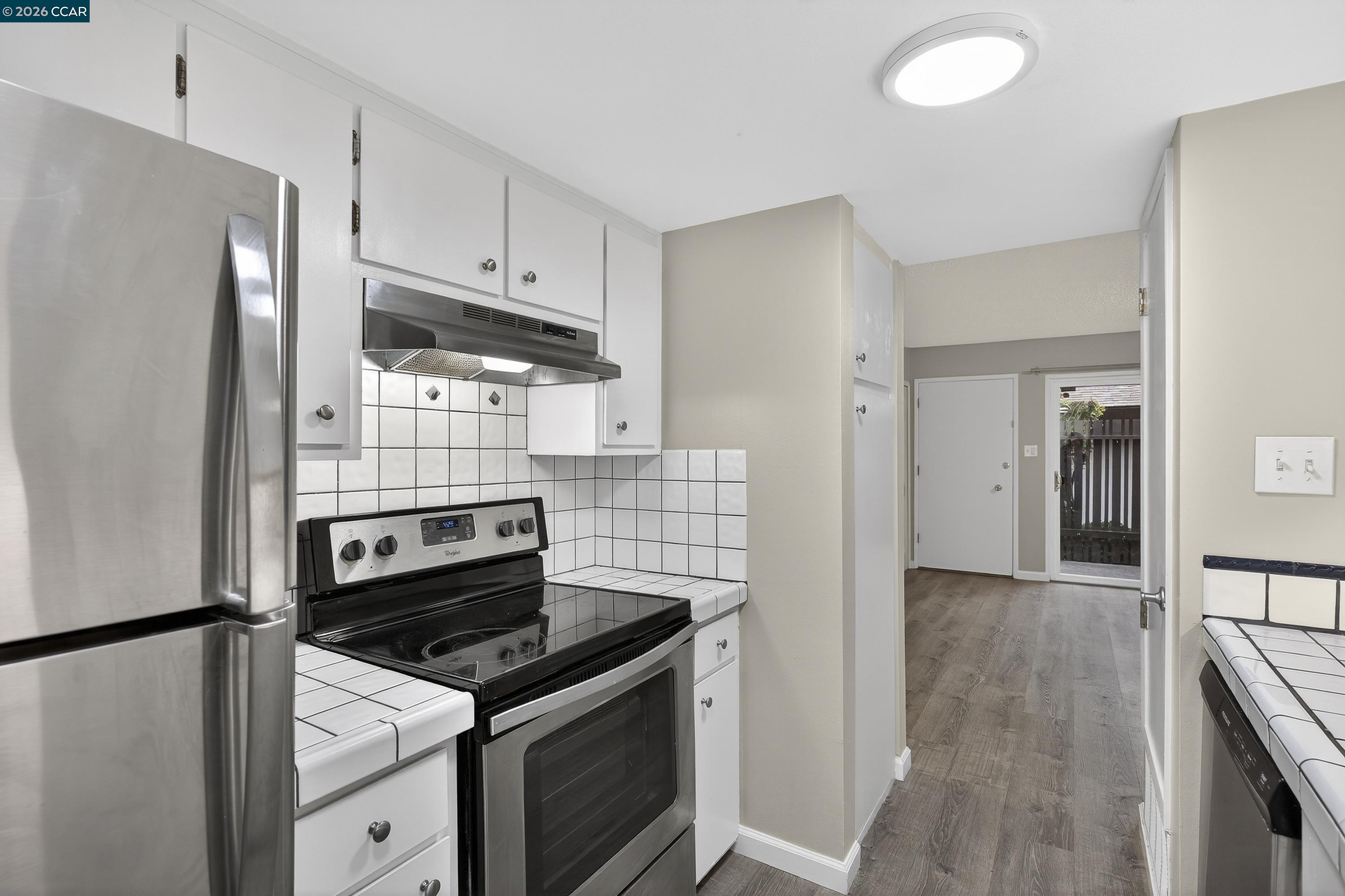 5492 Roundtree Dr # A