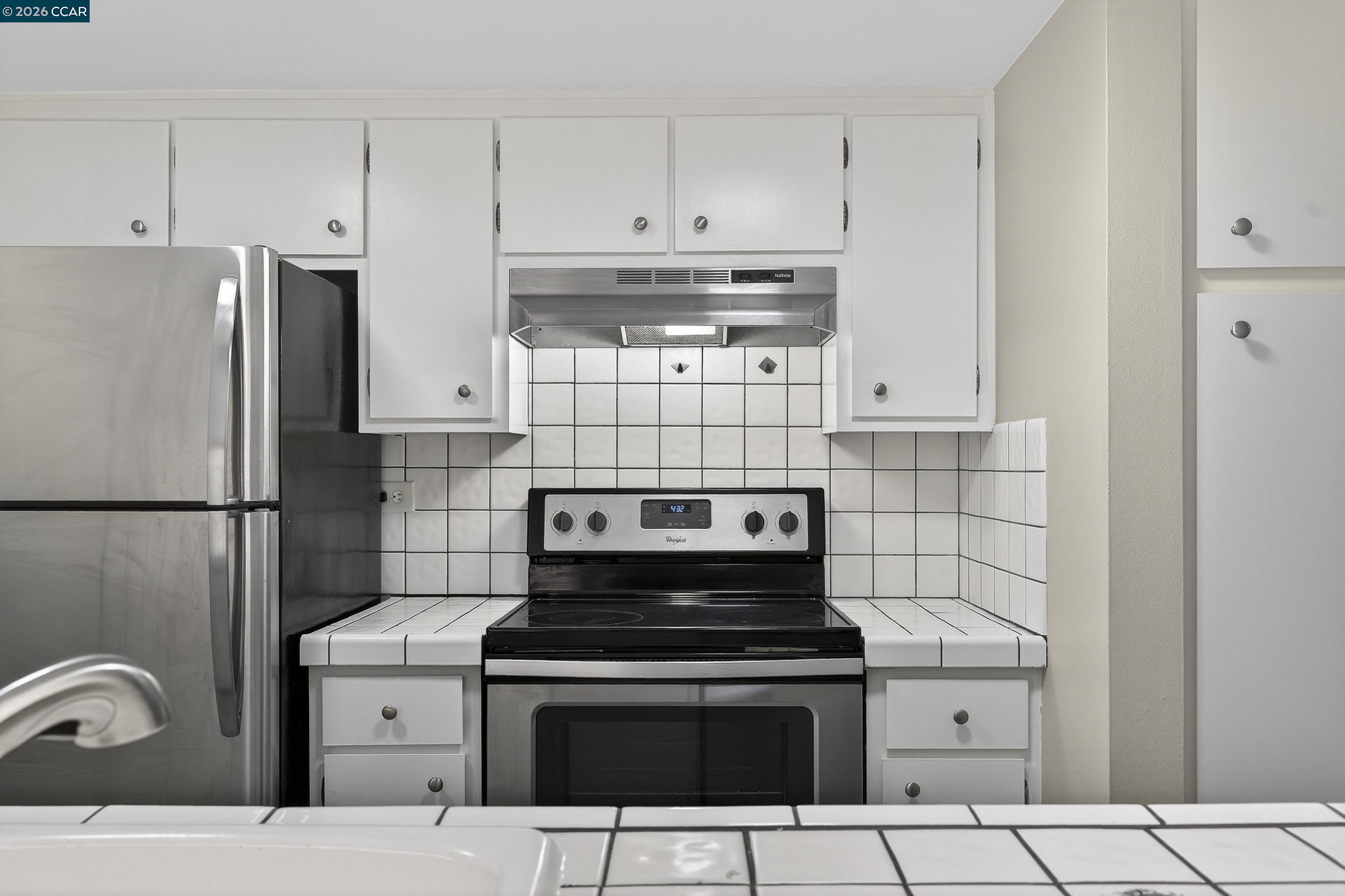 5492 Roundtree Dr # A