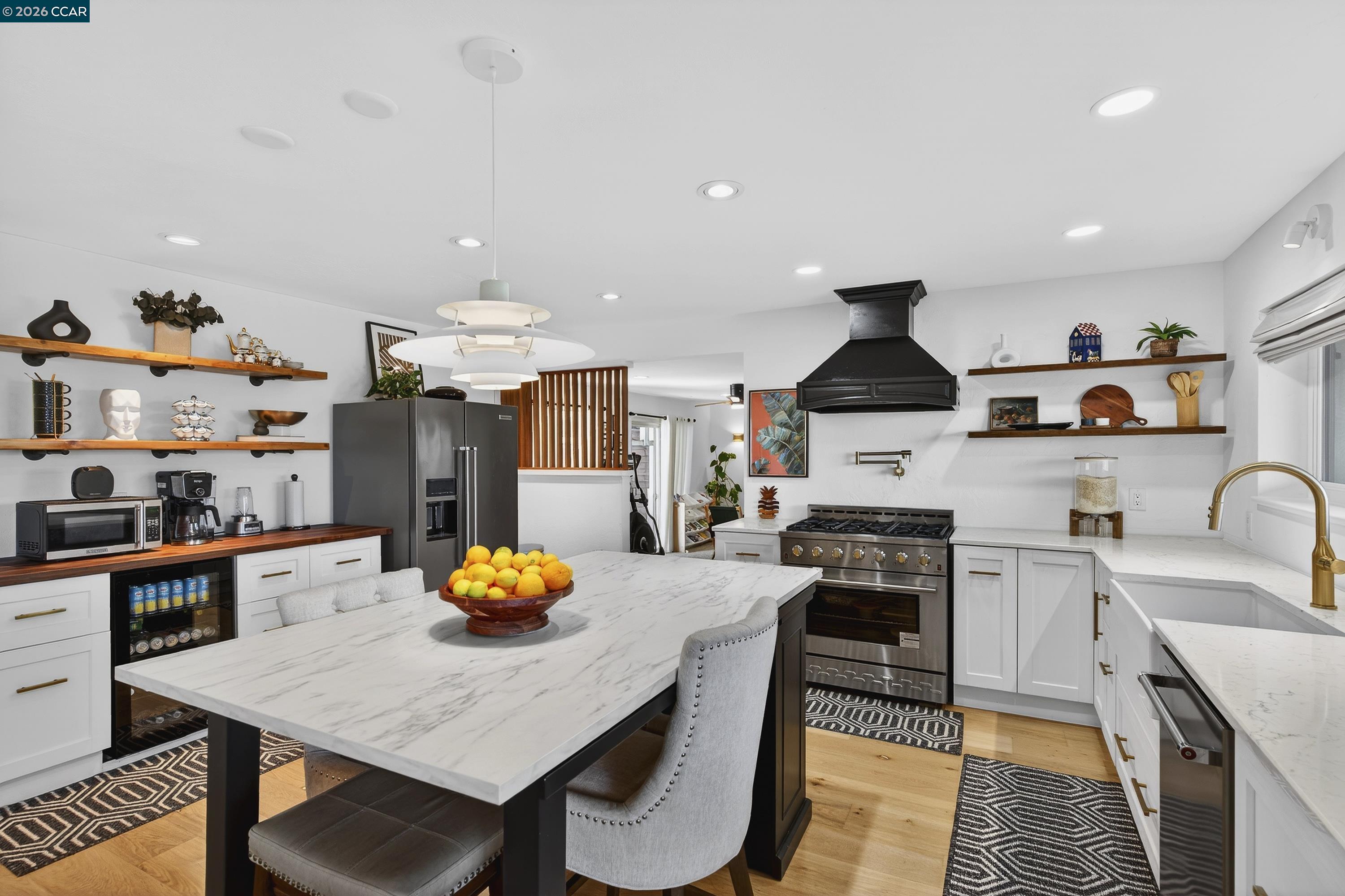 1165 Nob Hill Ave