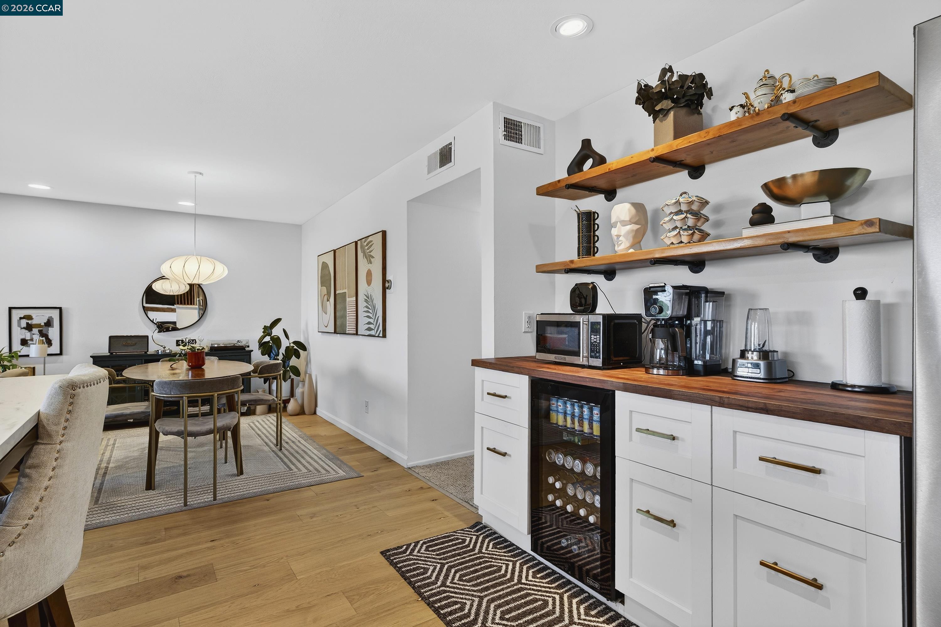 1165 Nob Hill Ave