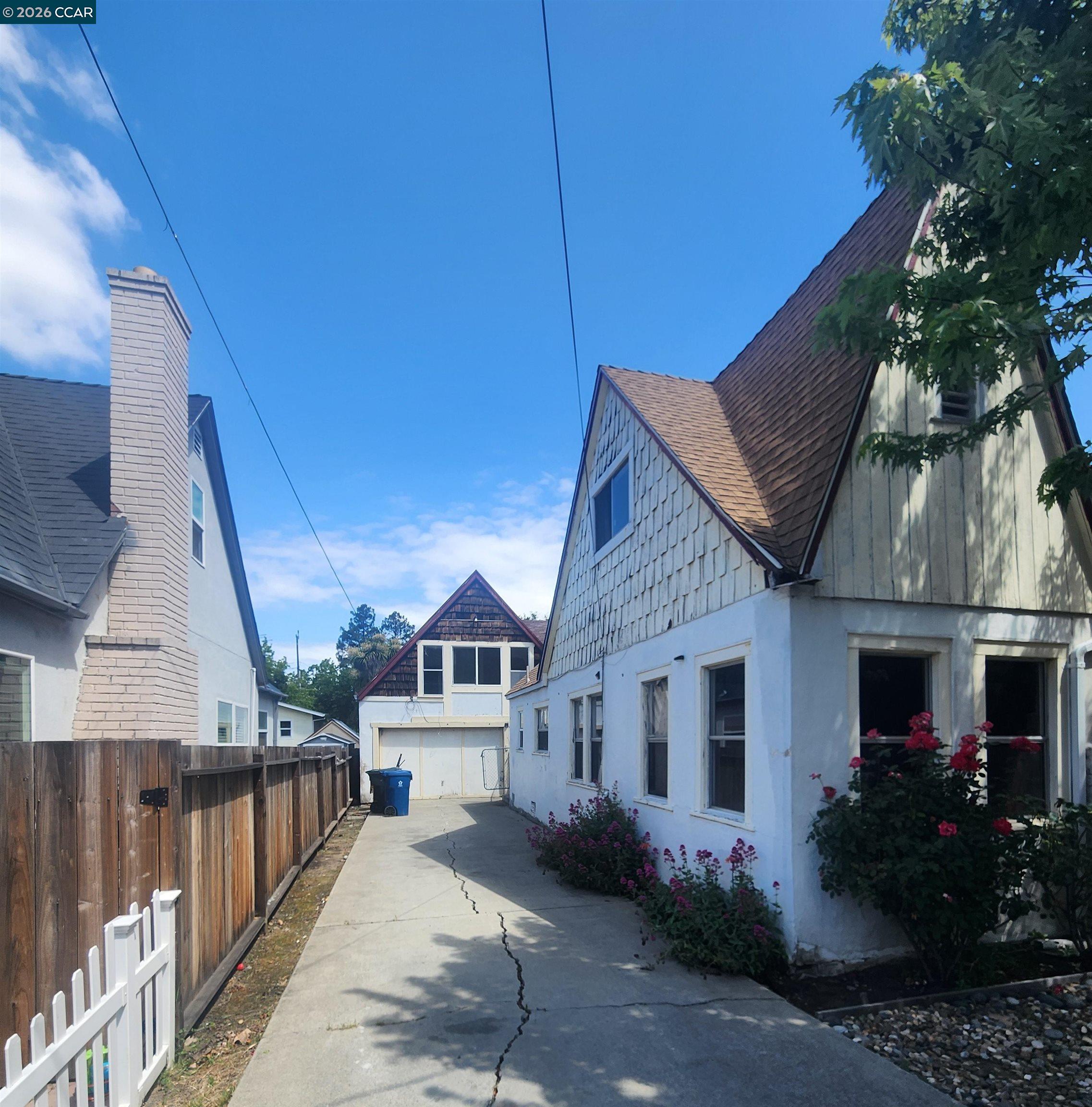 433 Gilger Ave
