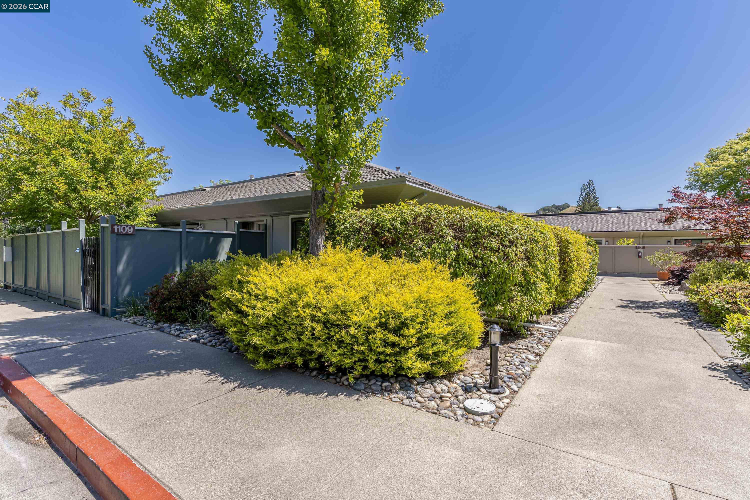 1109 Golden Rain Rd # 4