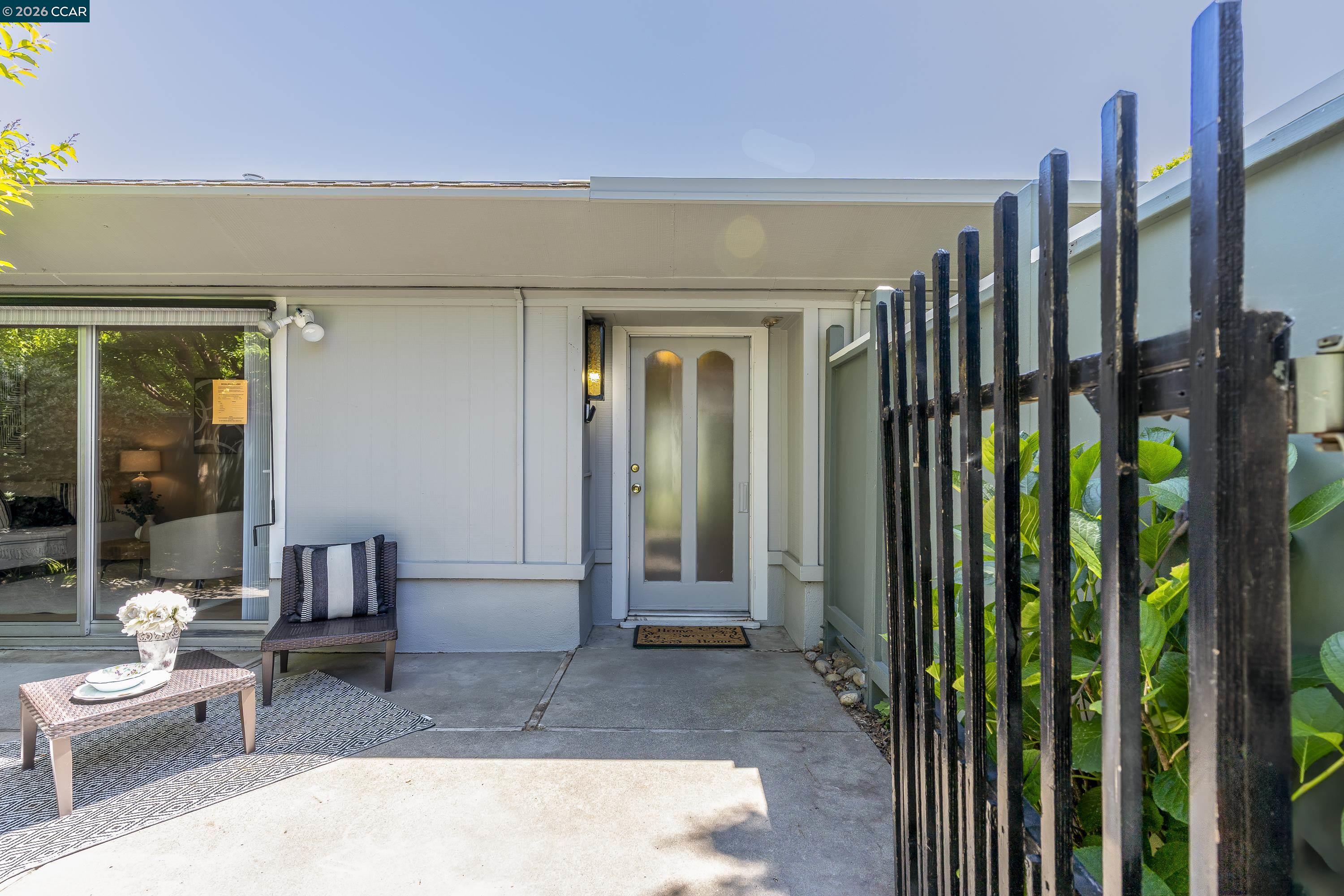 1109 Golden Rain Rd # 4