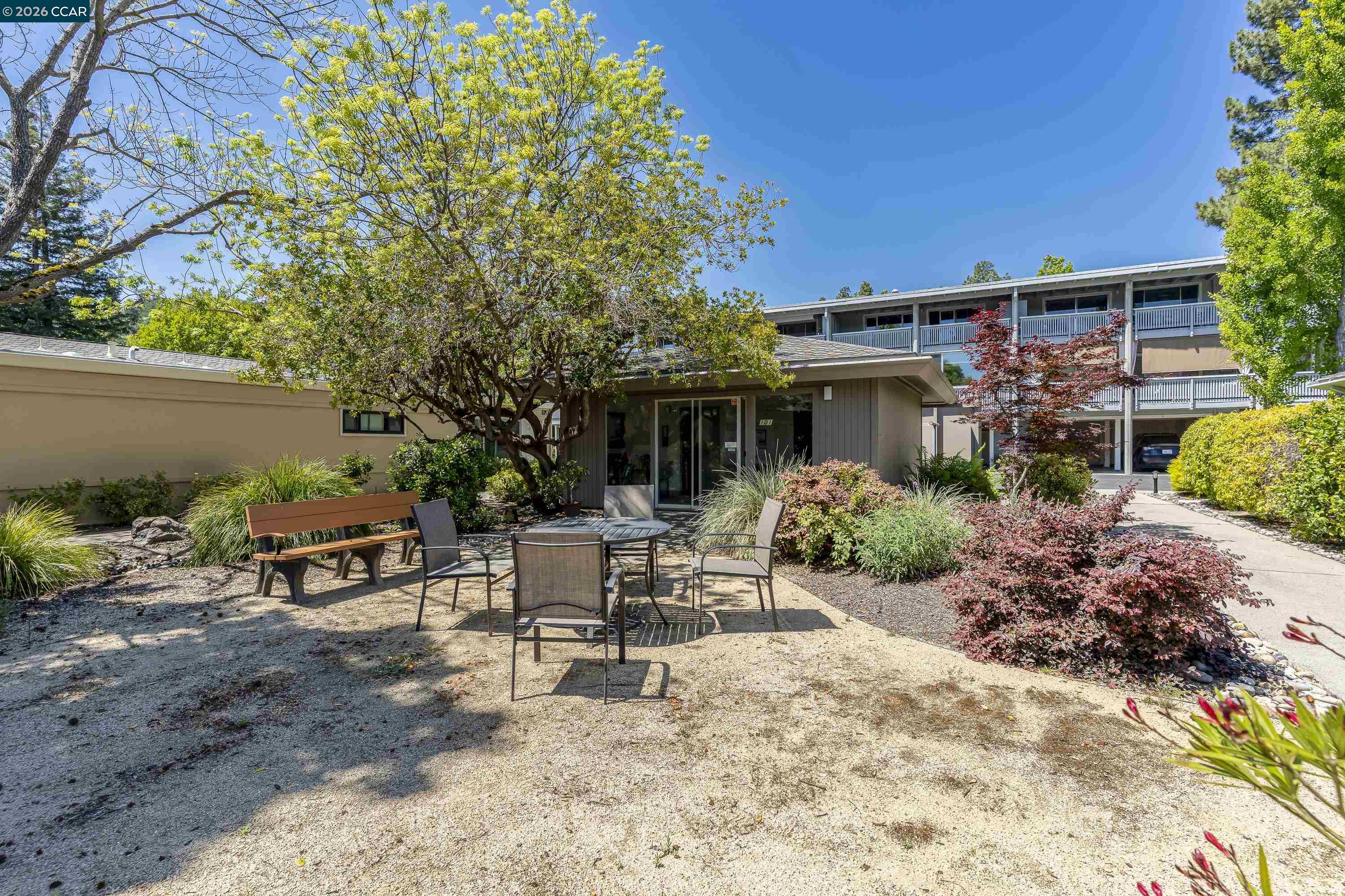 1109 Golden Rain Rd # 4