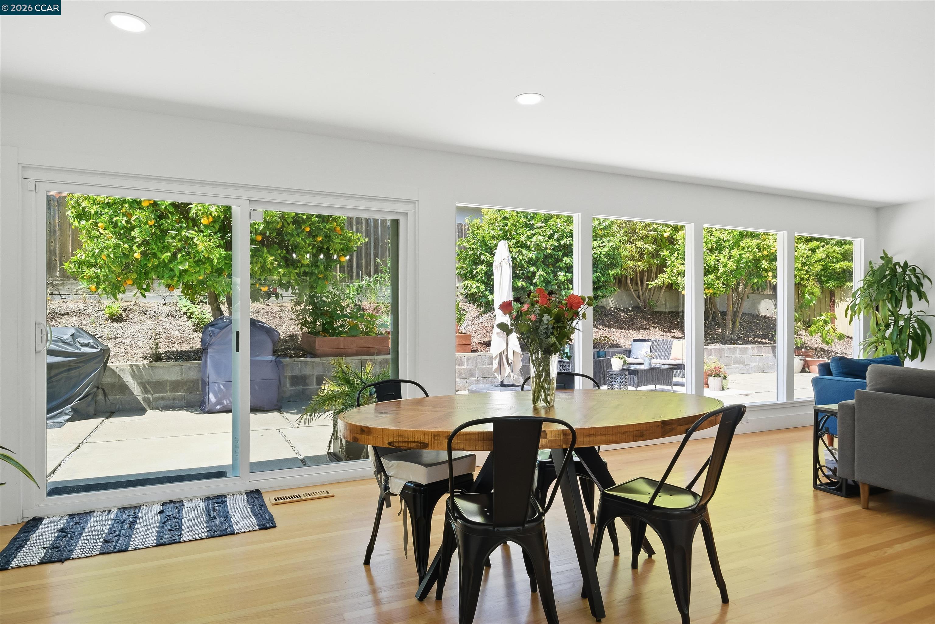 2297 Johanna Ct