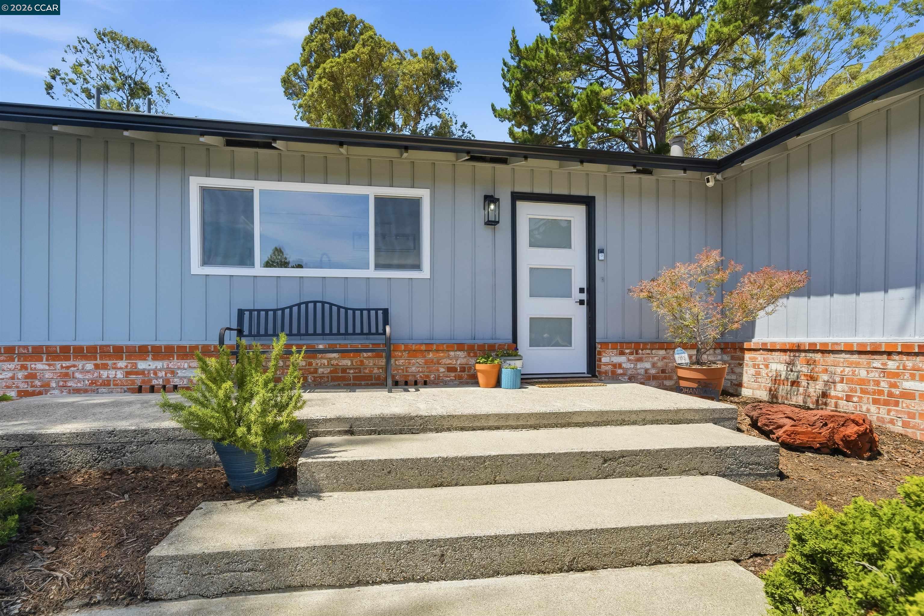 2297 Johanna Ct