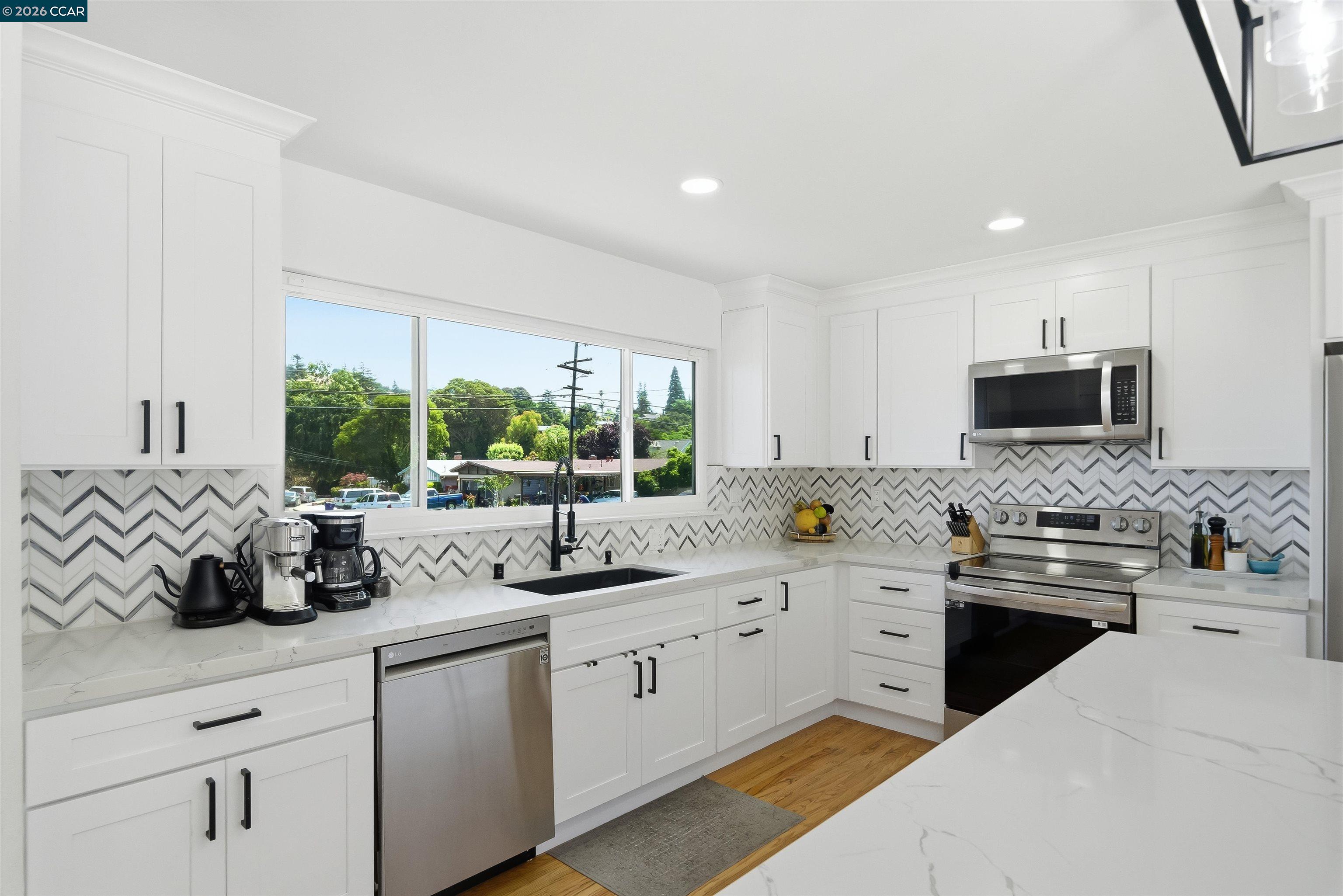 2297 Johanna Ct