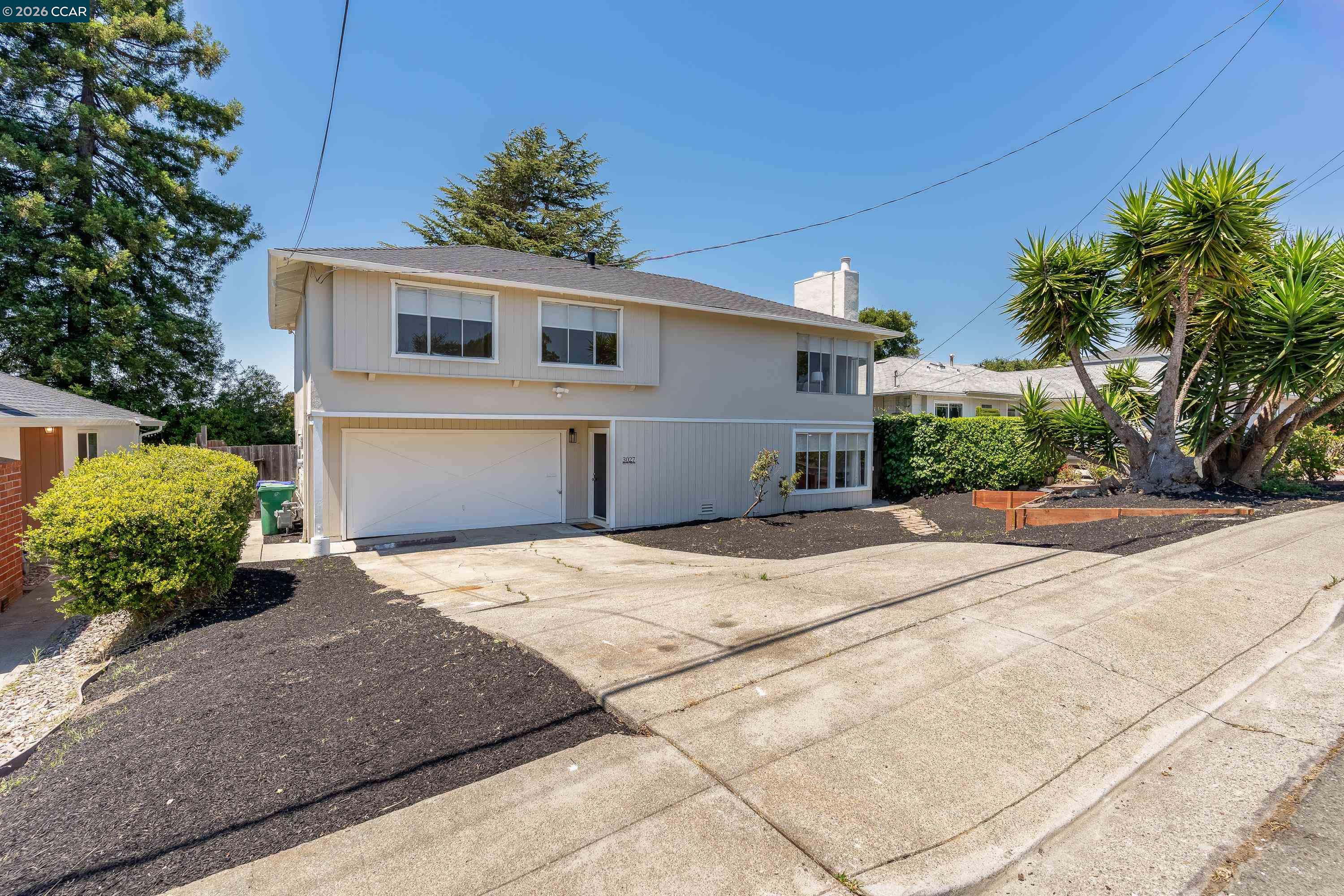 3027 Keith Dr