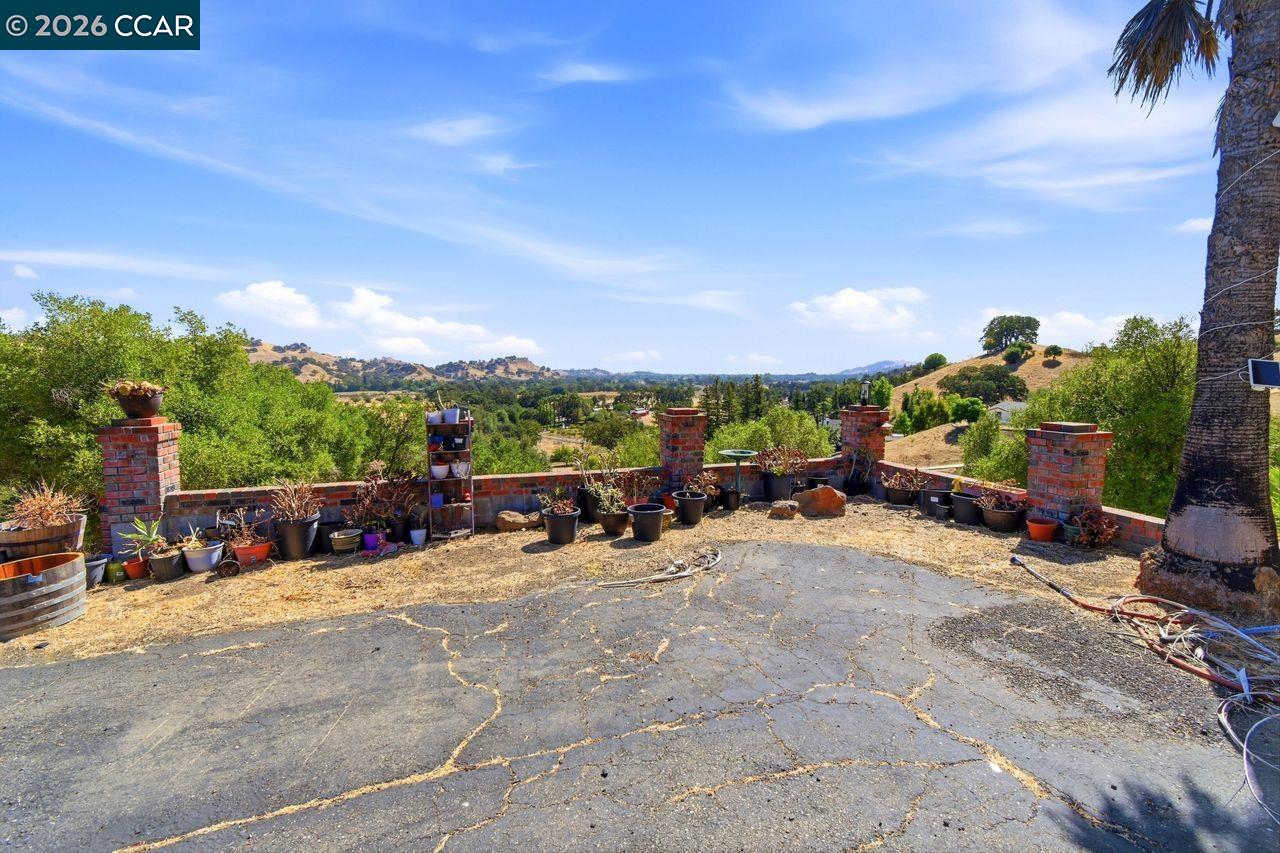6973 Pleasants Valley Rd