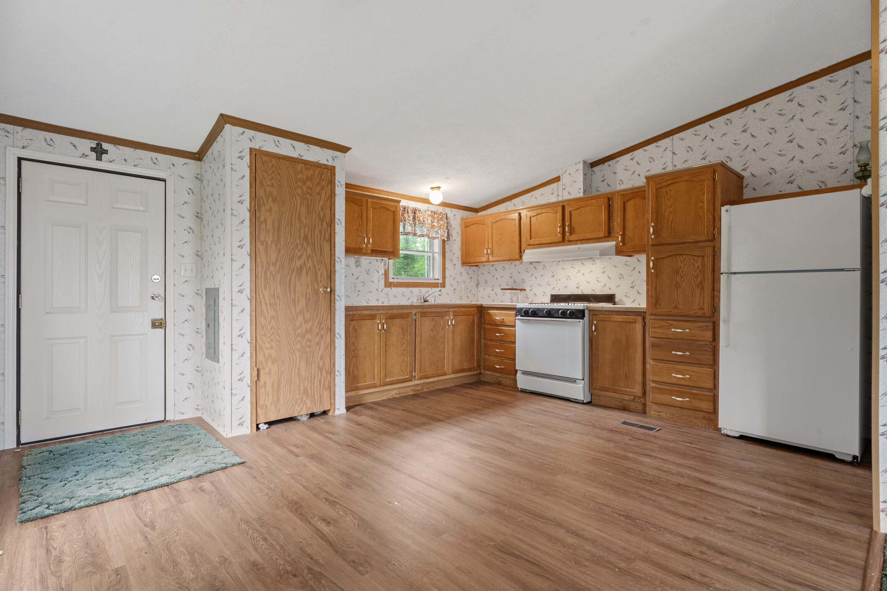 17201 Fox Run Lane