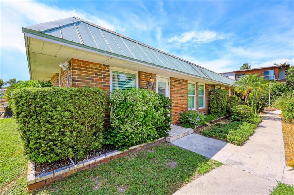 2846 Arbutus ST # C2