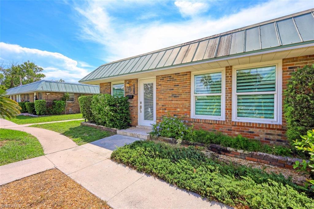 2846 Arbutus ST # C2