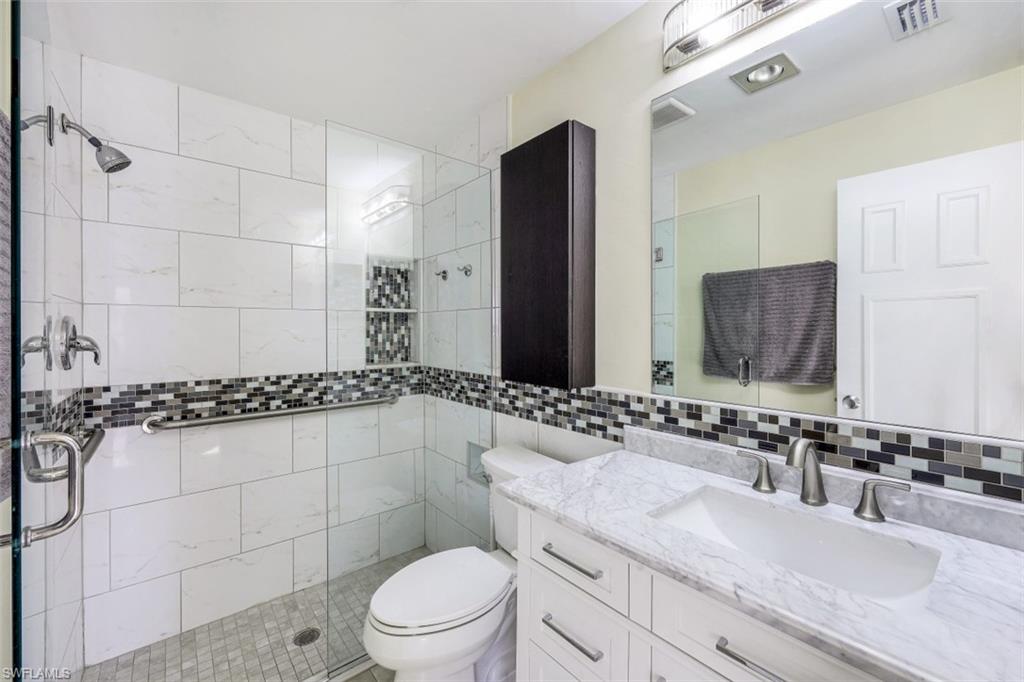 32 Knights Bridge RD # 44 Unit: A-44