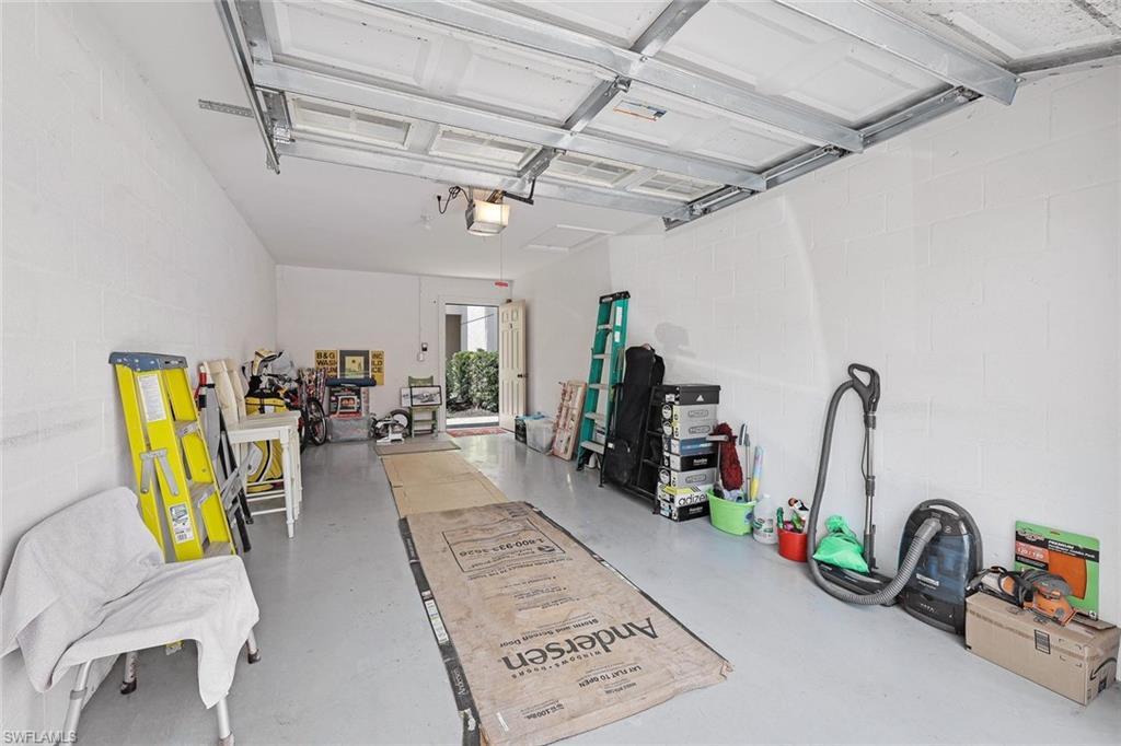 3976 Bishopwood CT E # 201 Unit: 3-201