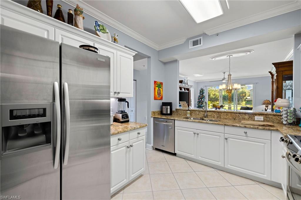 3980 Bishopwood CT E # 102 Unit: 4-102