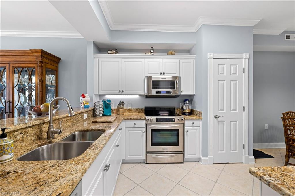 3980 Bishopwood CT E # 102 Unit: 4-102