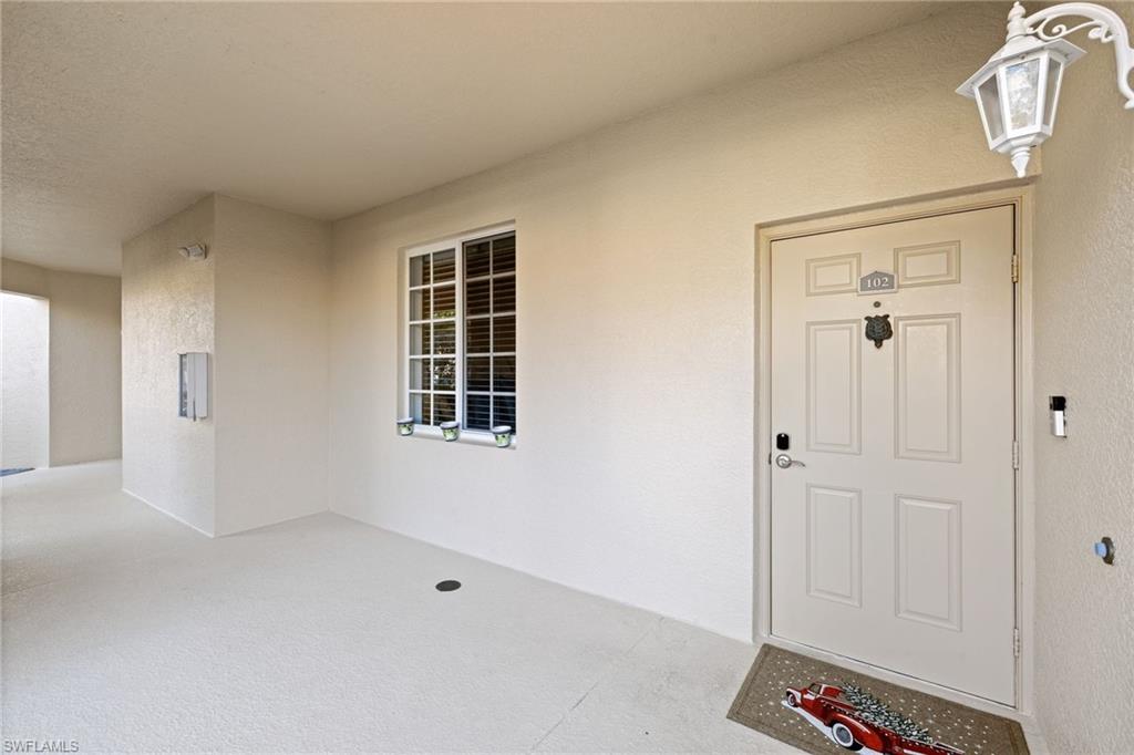 3980 Bishopwood CT E # 102 Unit: 4-102