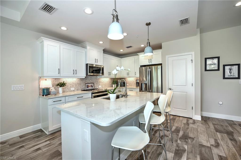 2548 Seychelles DR # 803