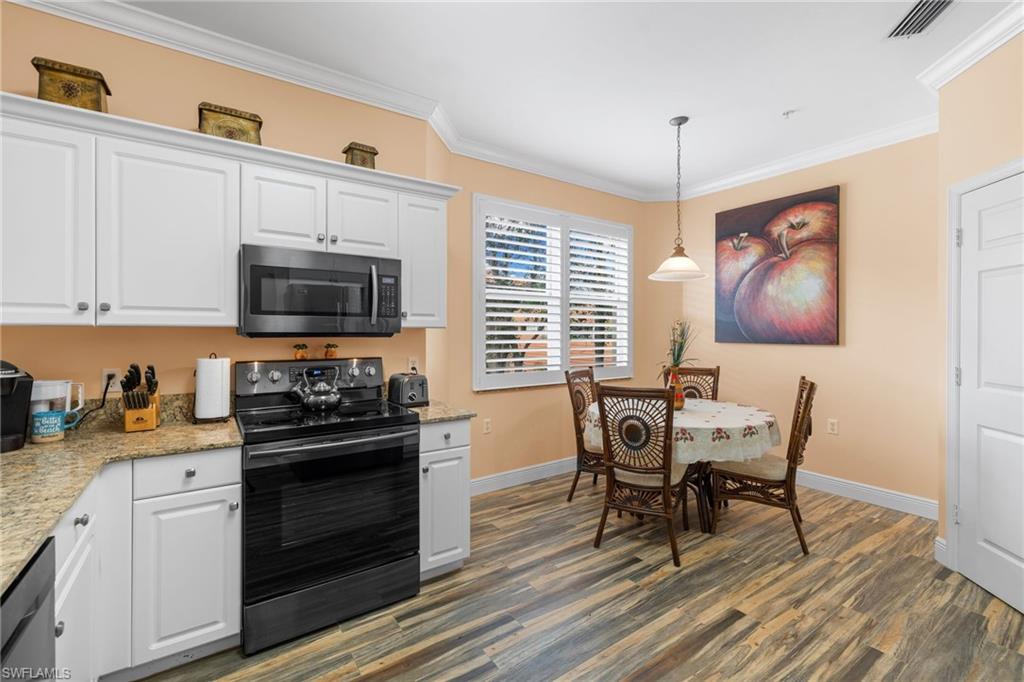 3984 Bishopwood CT E # 206 Unit: 5-206