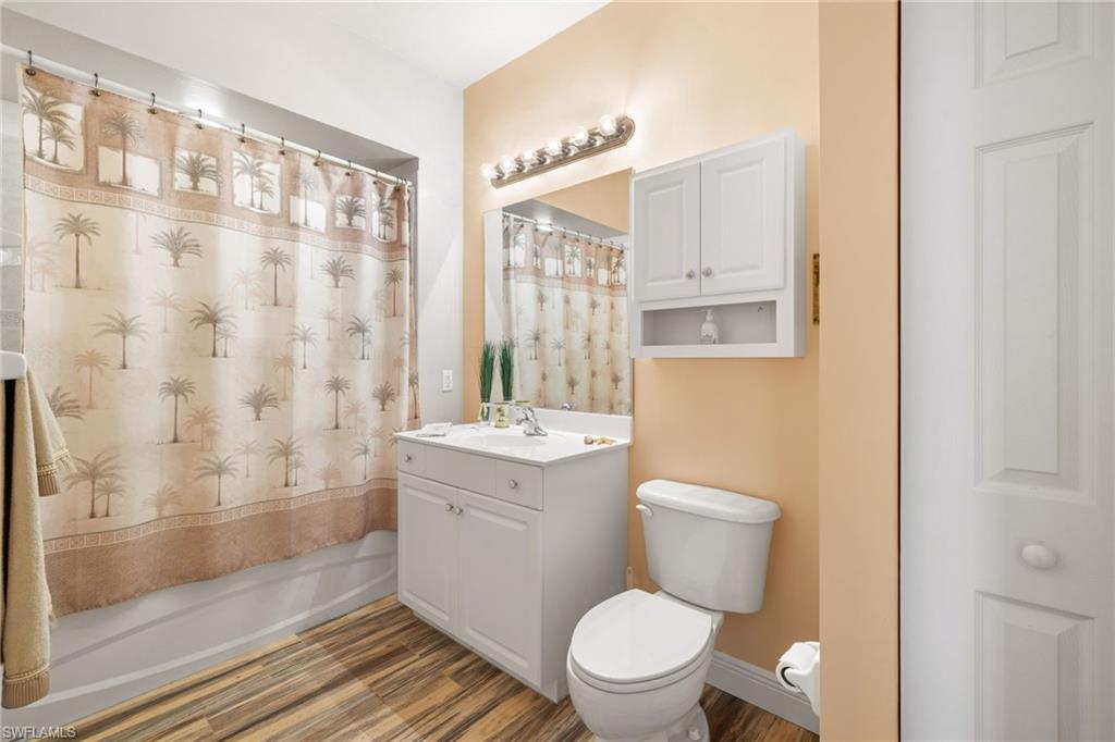 3984 Bishopwood CT E # 206 Unit: 5-206