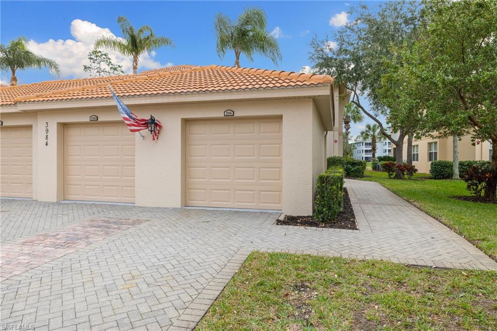 3984 Bishopwood CT E # 206 Unit: 5-206