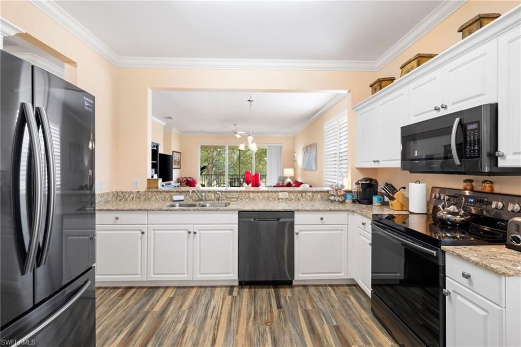 3984 Bishopwood CT E # 206 Unit: 5-206