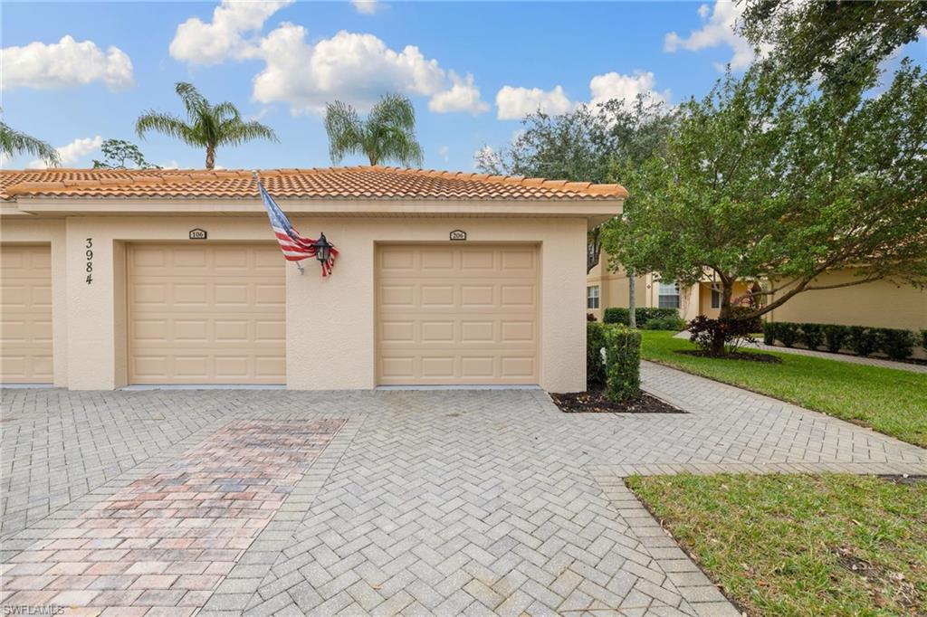 3984 Bishopwood CT E # 206 Unit: 5-206