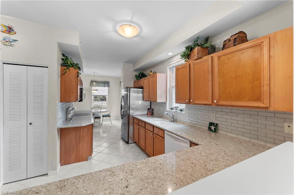 3935 Loblolly Bay DR # 201