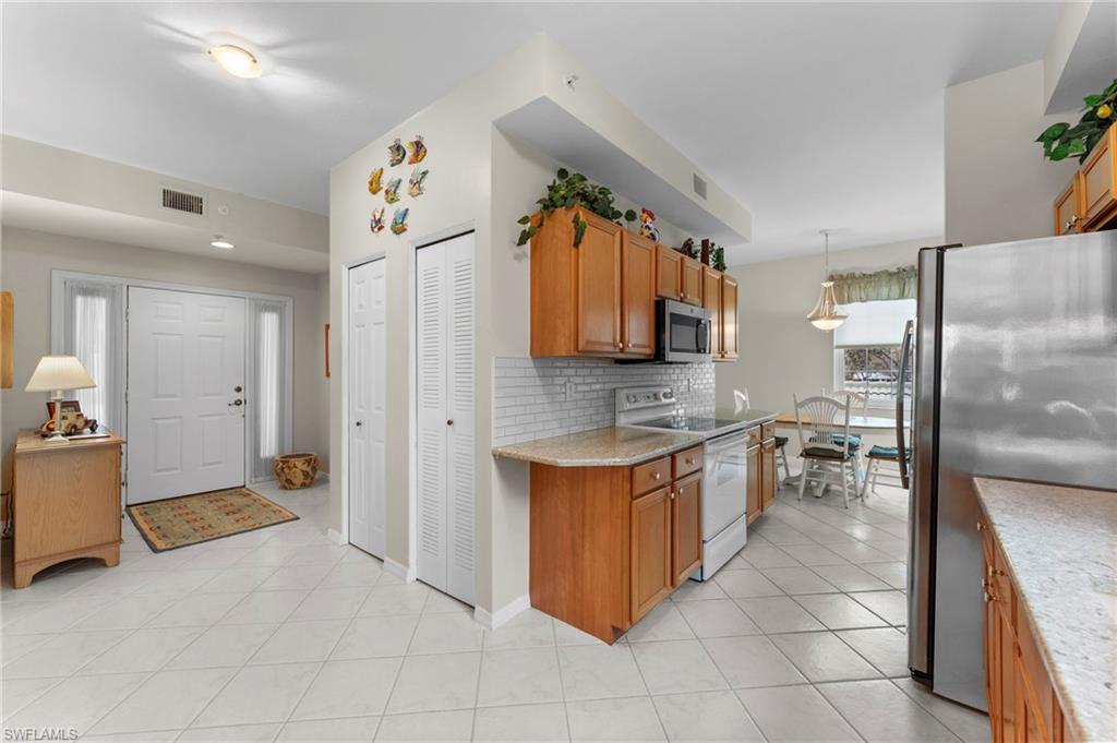 3935 Loblolly Bay DR # 201