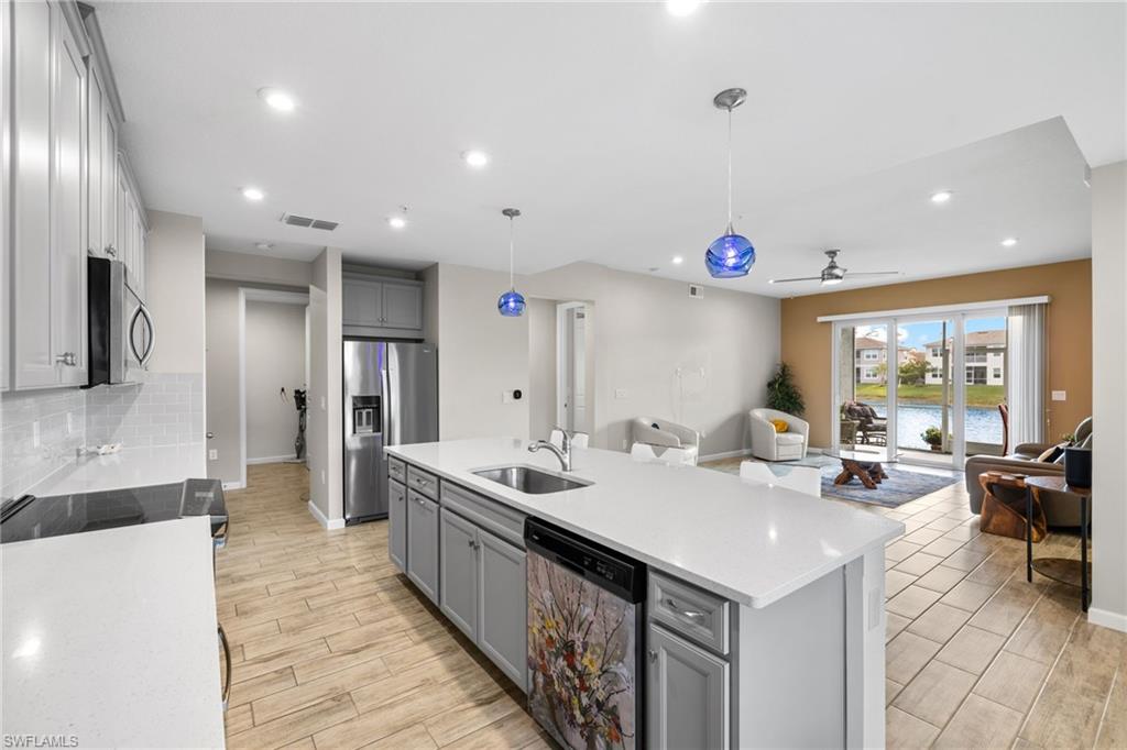 4607 ARBORETUM CIR # 15