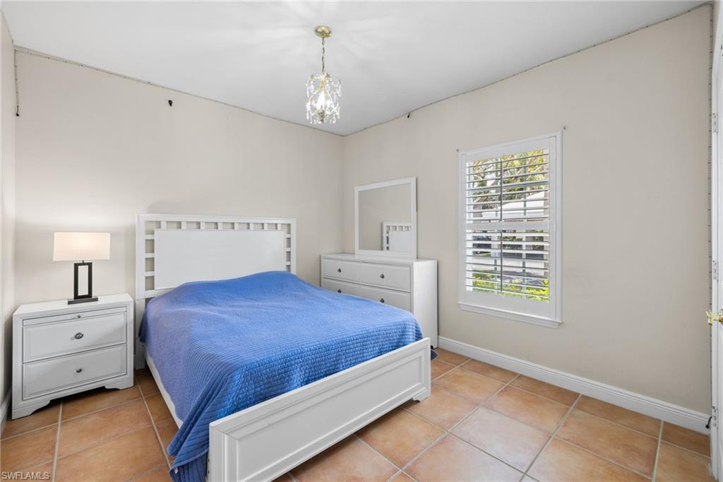 1305 Sweetwater CV # 104