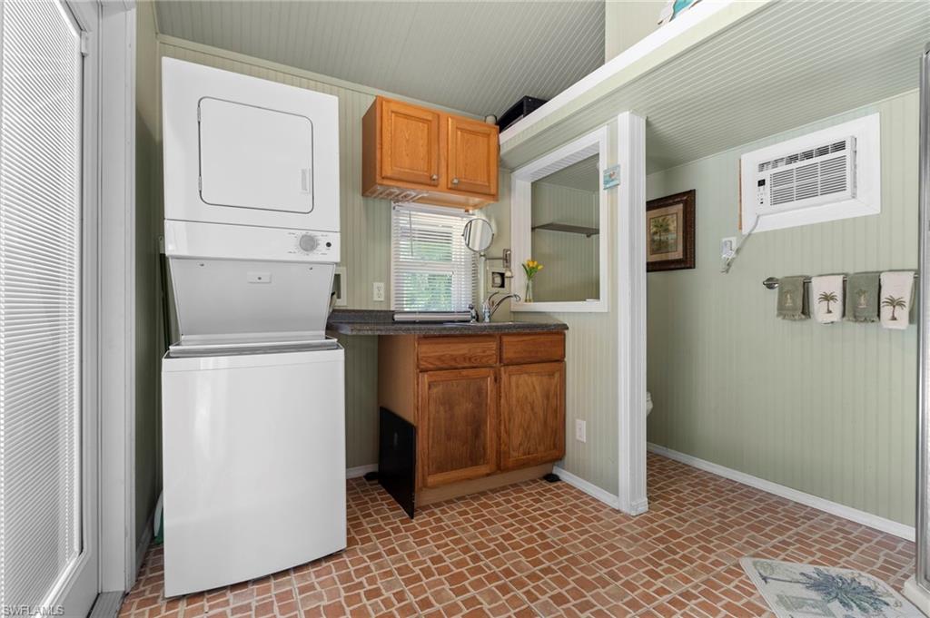 4520 Southern Breeze DR