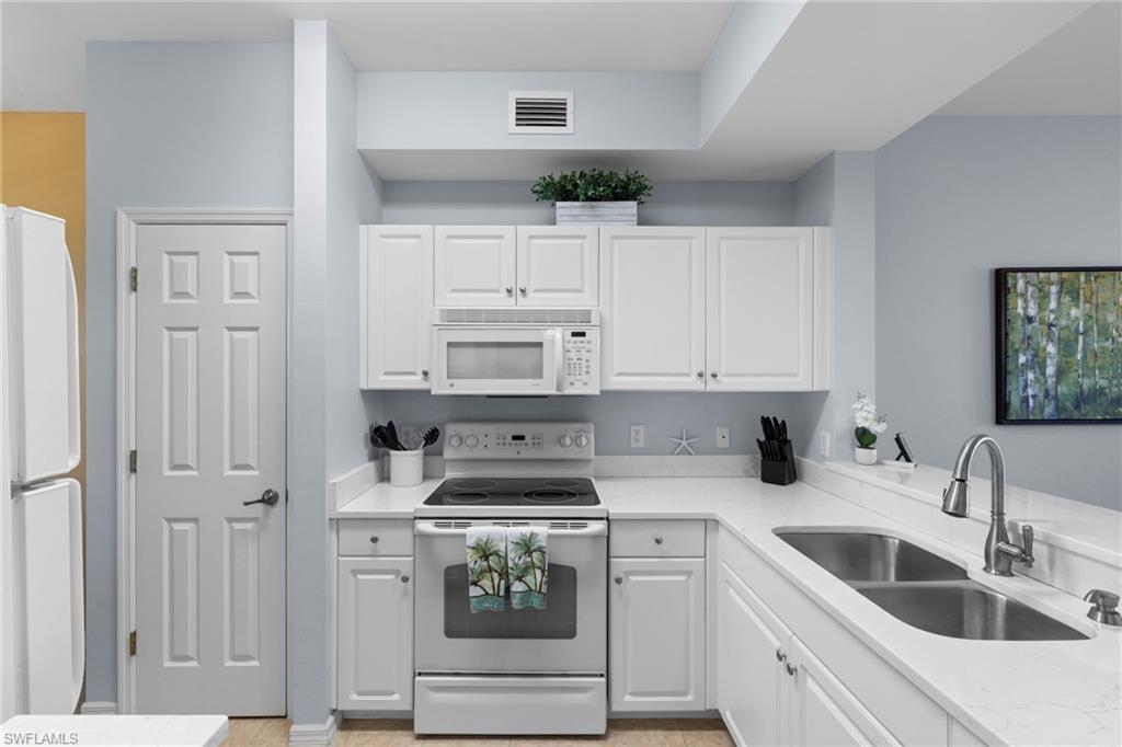 4010 Loblolly Bay DR # 9, NAPLES Unit: 9