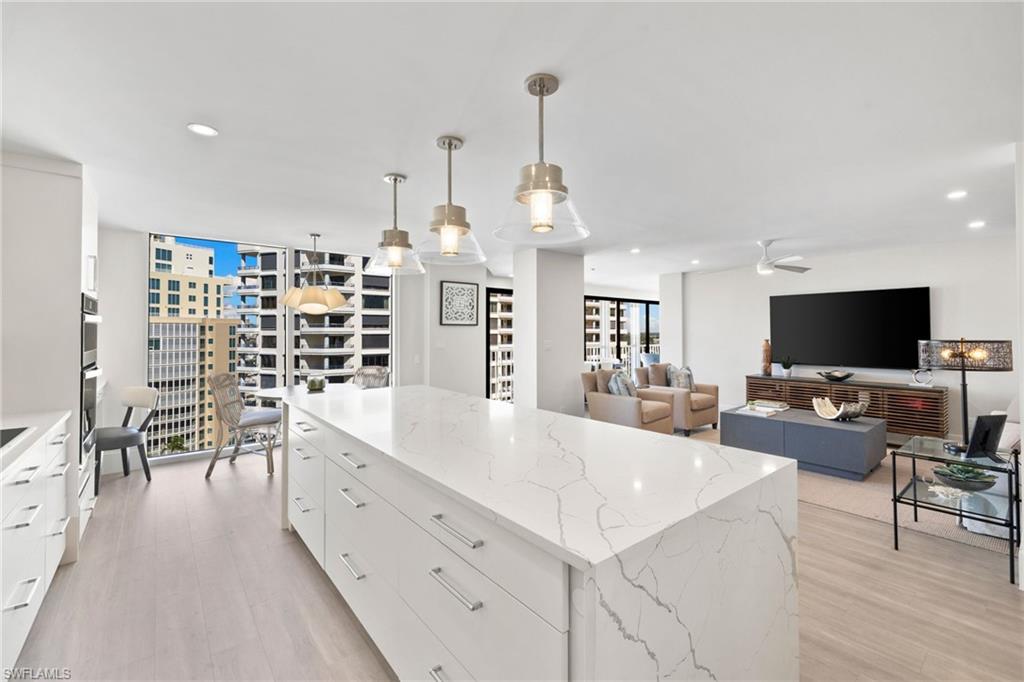 4401 Gulf Shore BLVD N # 1606, NAPLES Unit: 1606