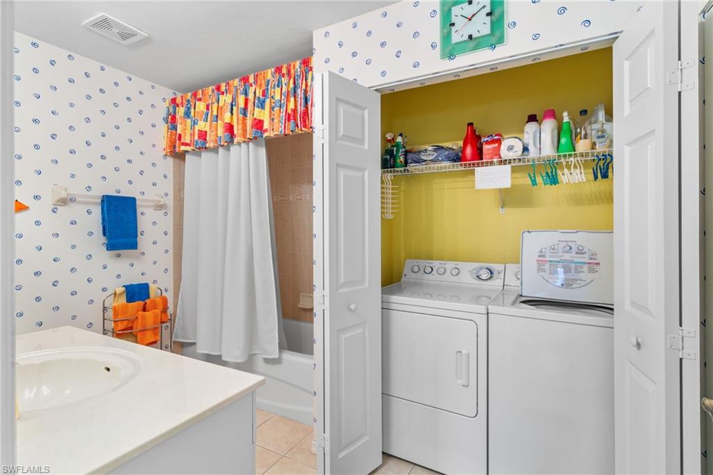 3976 Bishopwood CT E # 102