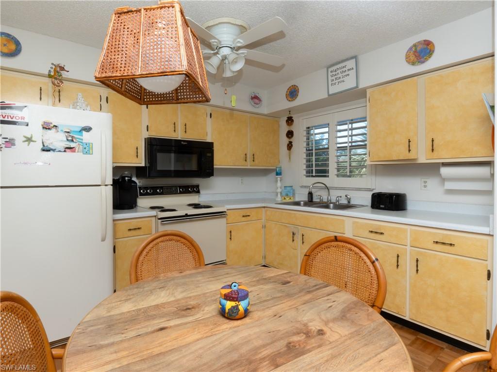 3325 Airport RD N # E8