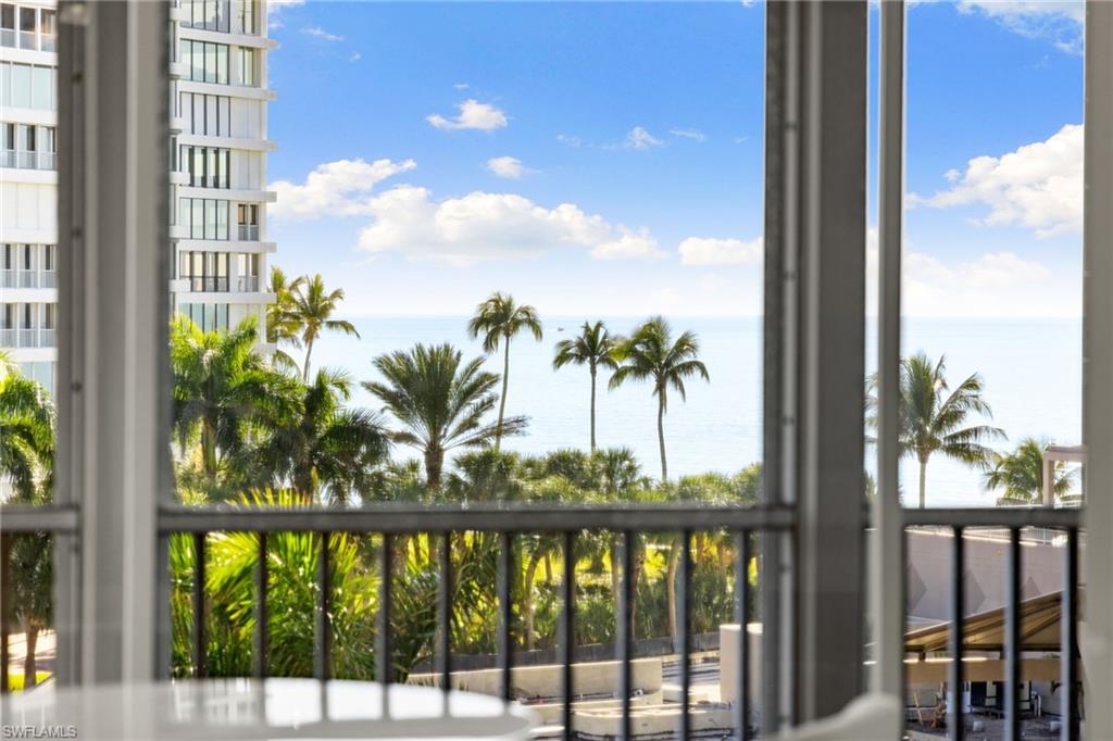 4401 Gulf Shore BLVD N # C605