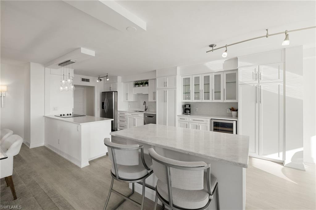 4401 Gulf Shore BLVD N # C605