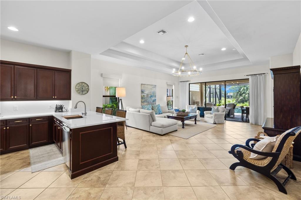 7591 MOORGATE POINT WAY