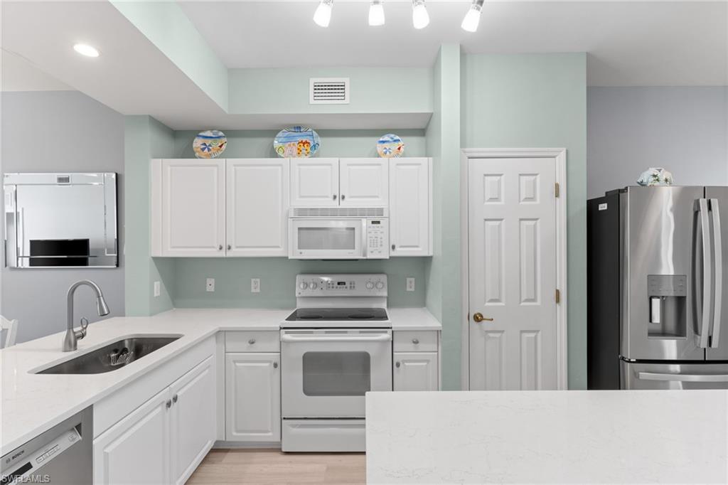 4000 Loblolly Bay DR # 306