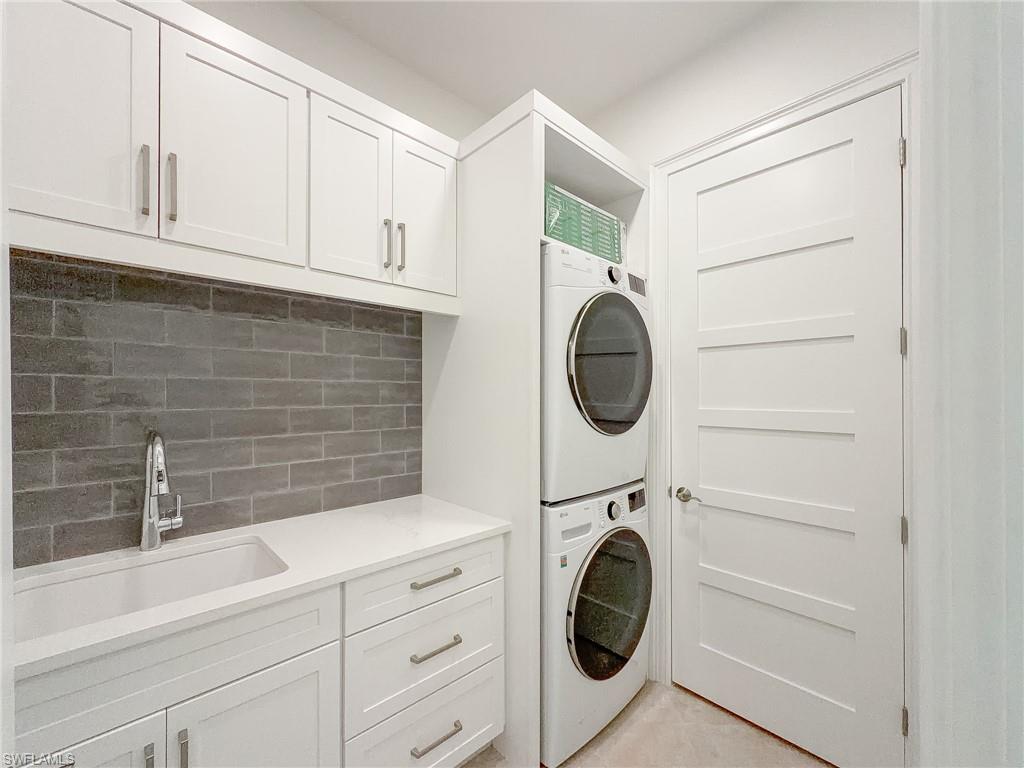 6573 DOMINICA DR # 202 Unit: 5-202