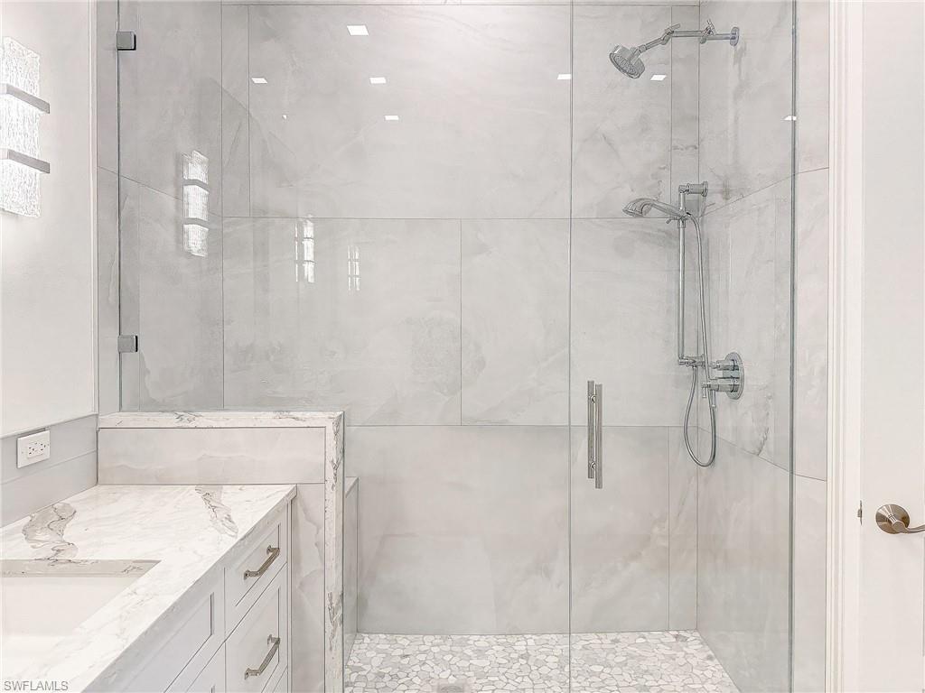 6573 DOMINICA DR # 202 Unit: 5-202