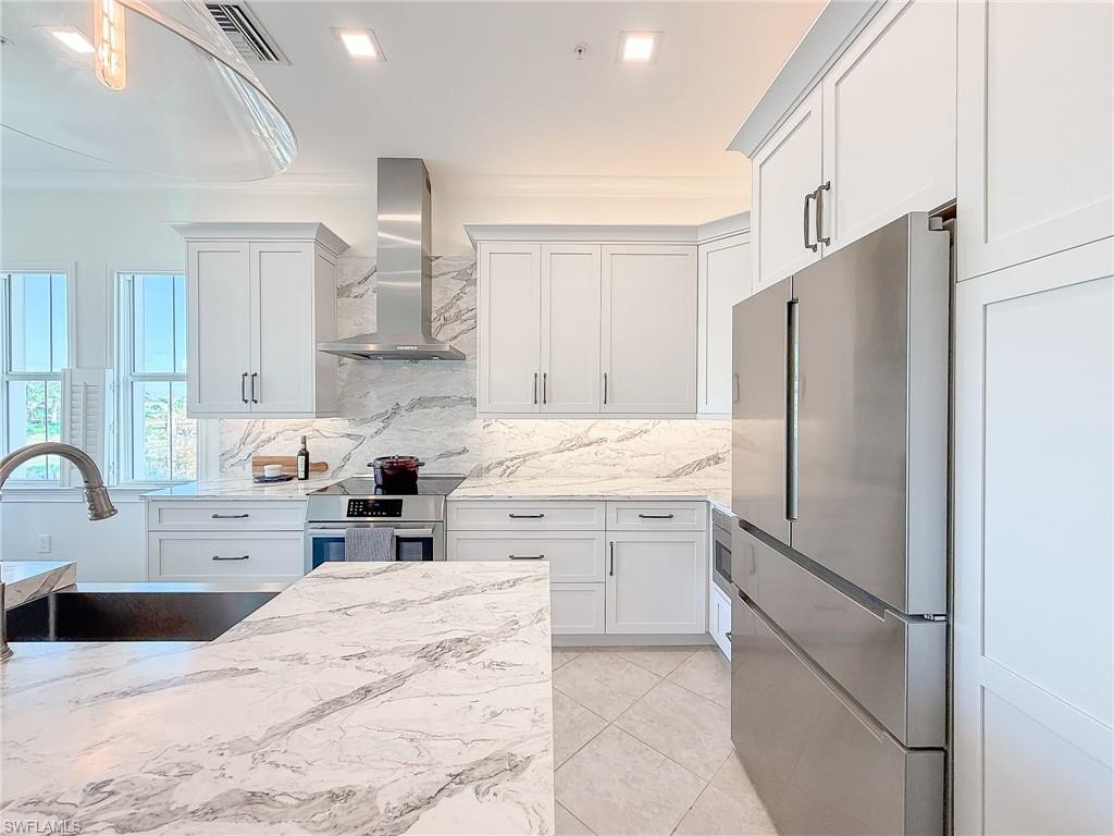 6573 DOMINICA DR # 202 Unit: 5-202