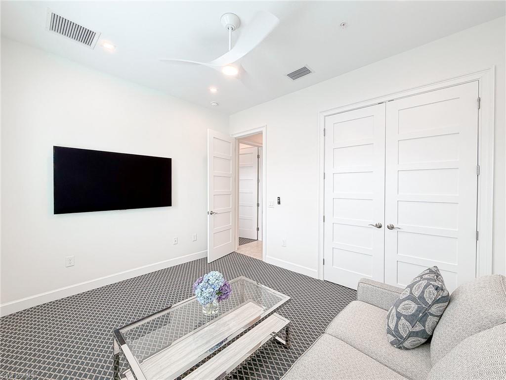 6573 DOMINICA DR # 202 Unit: 5-202