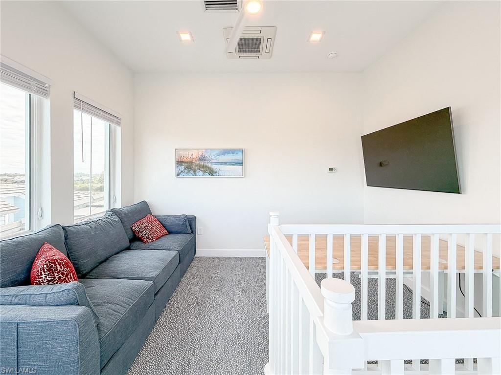 6573 DOMINICA DR # 202 Unit: 5-202