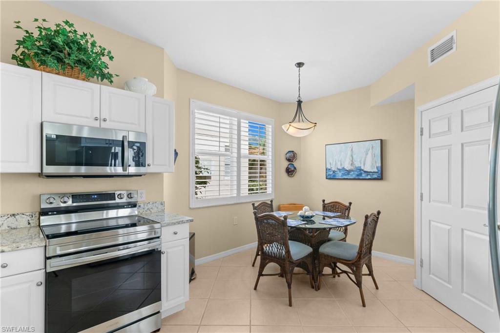 3980 Bishopwood CT E 4-106
